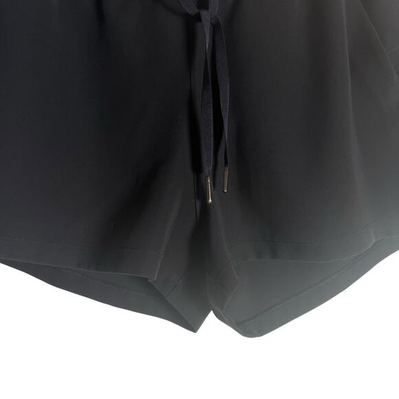 Lululemon Black On The Fly Travel Woven Athleisure Shorts Size 8 - Picture 6 of 8